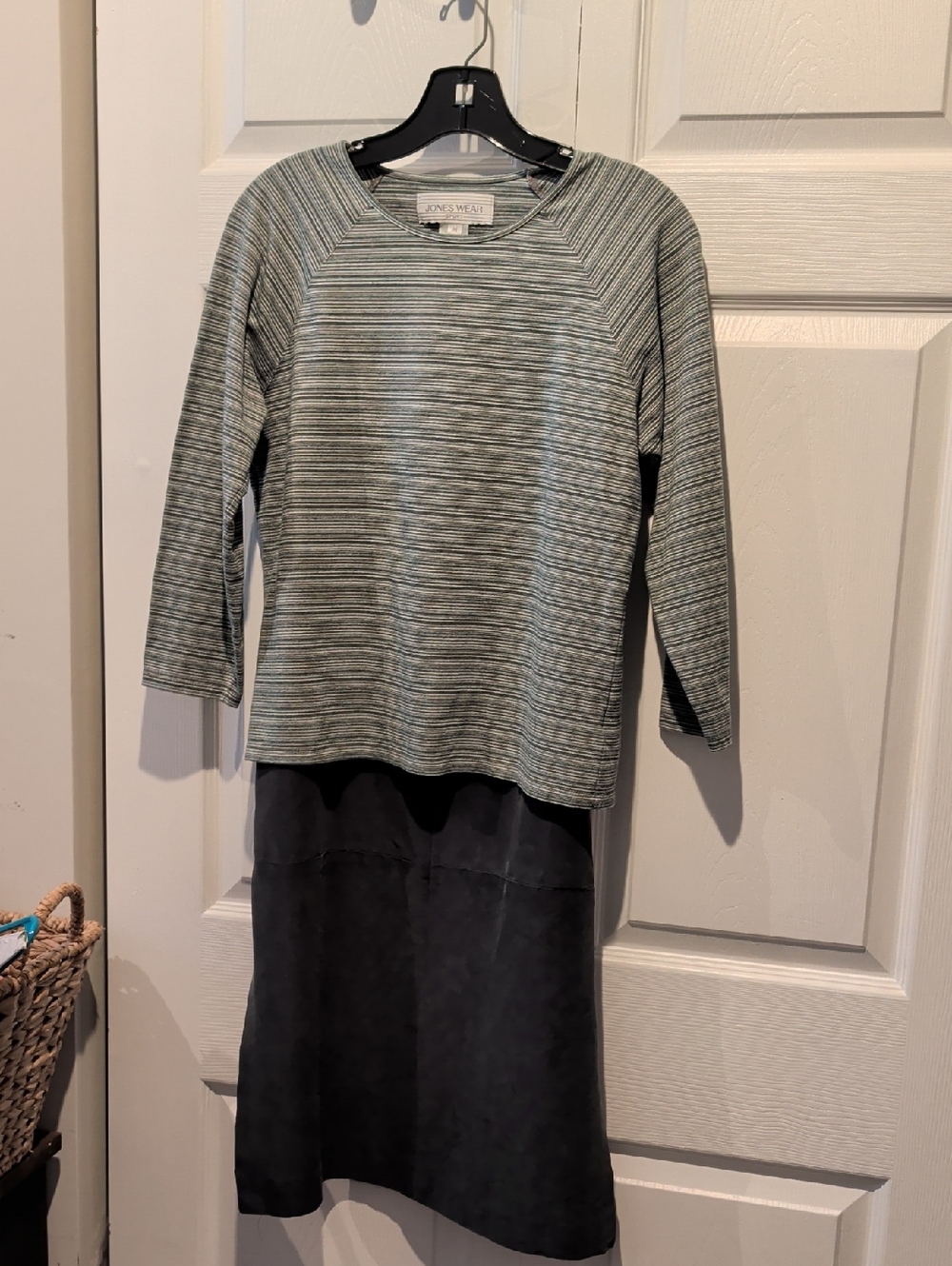 Jones New York Skirt with Heathered Sage Striped Top Vintage